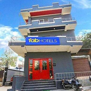 Hotel Yellow Chilli Britannia Chowk